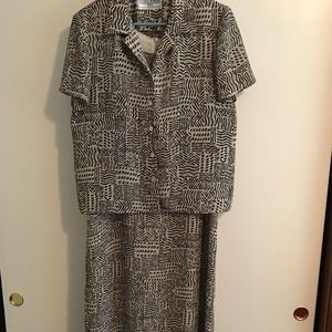 Lightweight sleeveless dress with jacket blouse